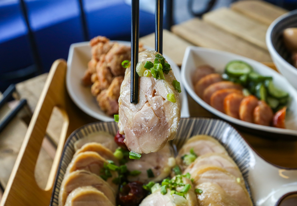 xiang taiwanese - Drunken Chicken Roll 