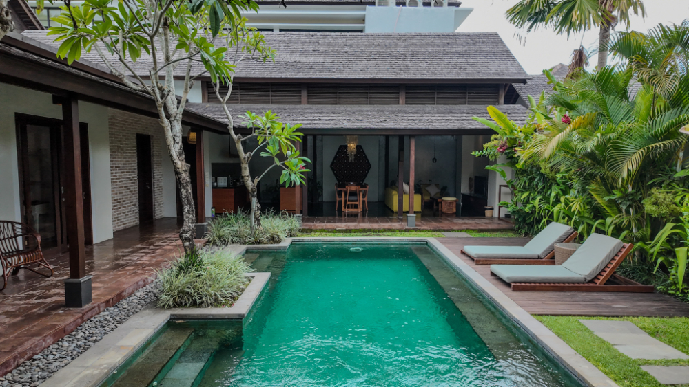 Bali Airbnbs - Private Pool at Bumbak Park Villas