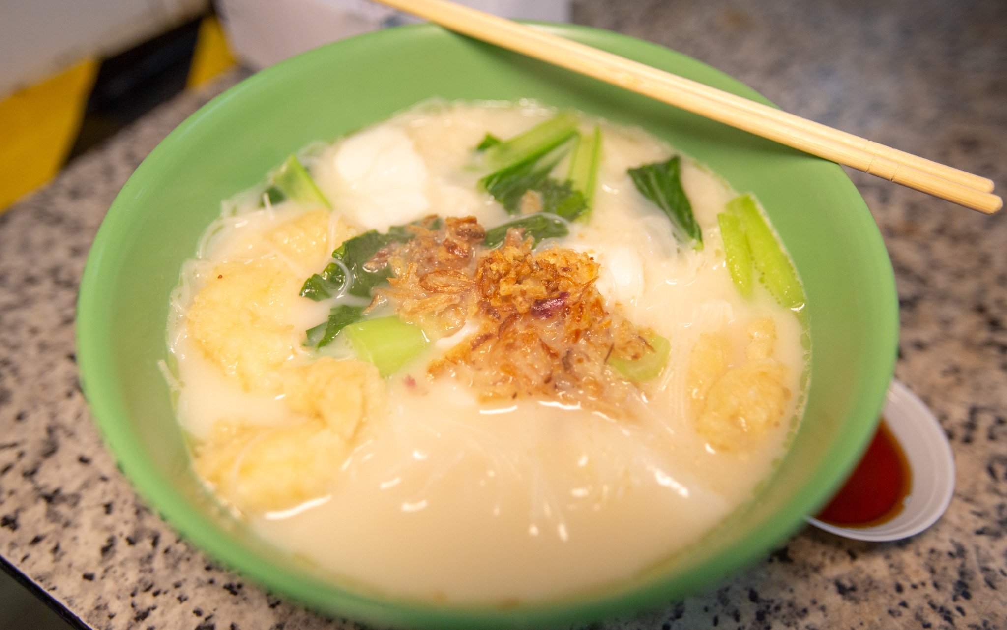 Hua Ji Sliced Fish Soup: $5.50 porridge & $6 fish soup at Orchard