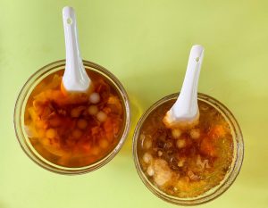 Ye Lai Xiang Cheng Tng - Flatlay of both Cheng Tng, Overall