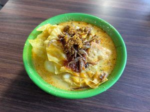 Queenstown Lontong - Lontong