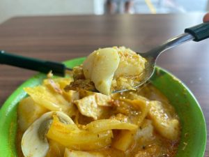 Queenstown Lontong - Lontong closeup