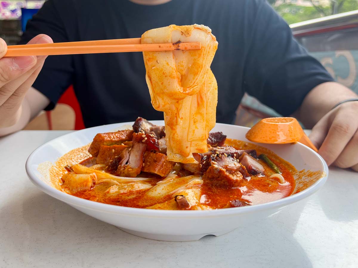 Ipoh Curry Mee - Ipoh-style Curry Char Siew & Roast Meat Chee Cheong Fun