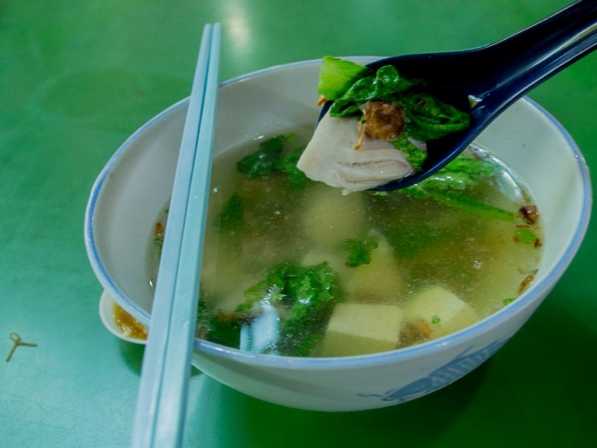maxwell food centre - Yi Jia Teochew Fish Porridge Fish Soup