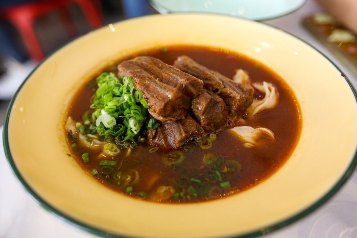 abundance - beef noodles