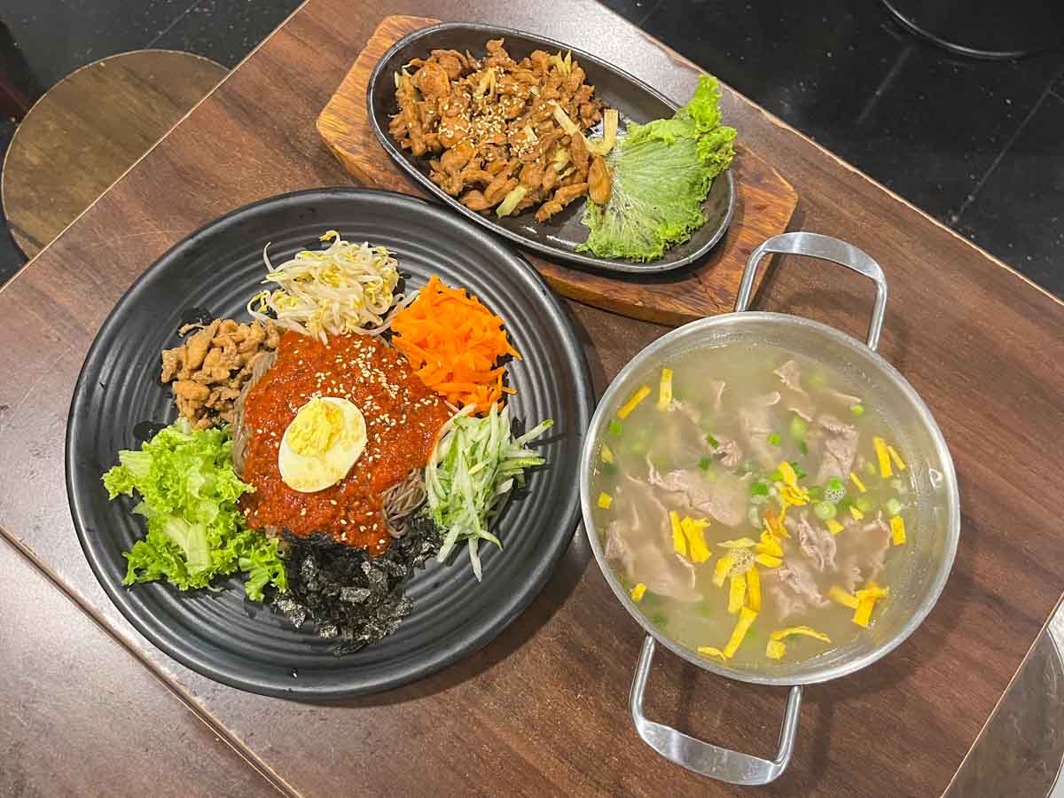 Hangawi Korean Food - Overview of dishes
