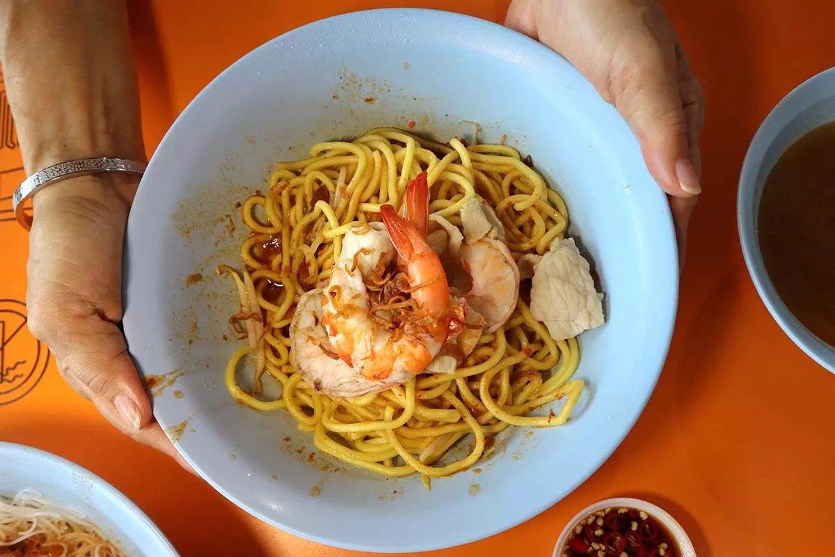 jasmine pork rib prawn noodle - stall front