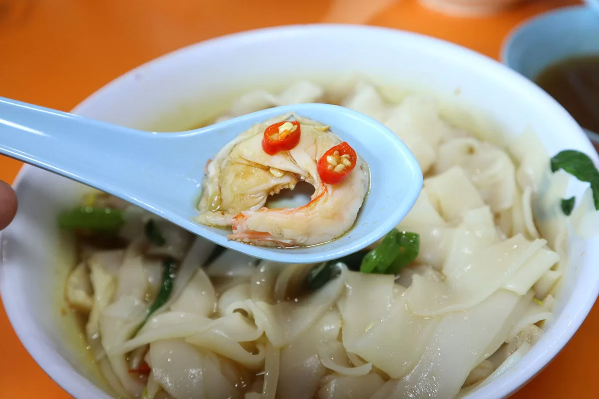 jasmine pork rib prawn noodle - chilli padi