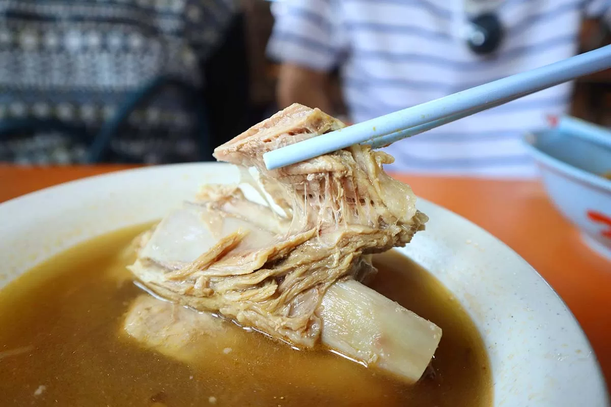 jasmine pork rib prawn noodle - pork rib