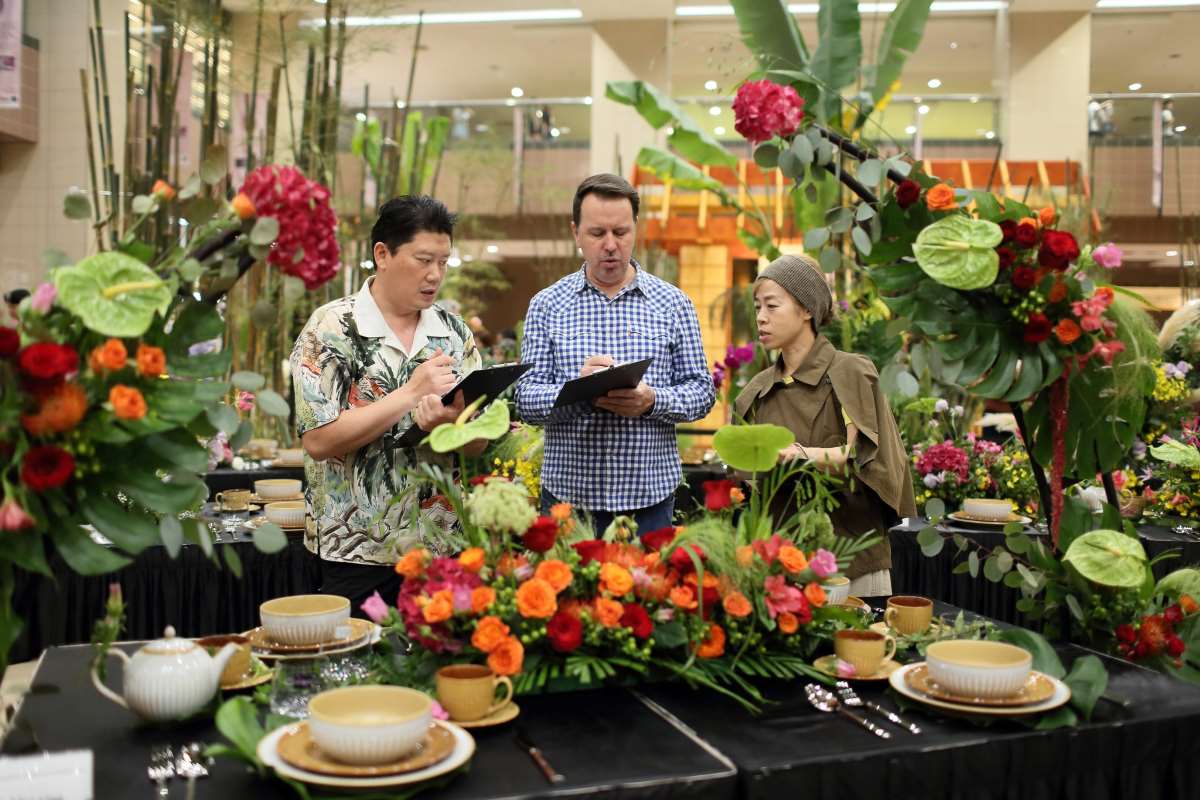 singapore garden festival 2024 - judges assigning scores