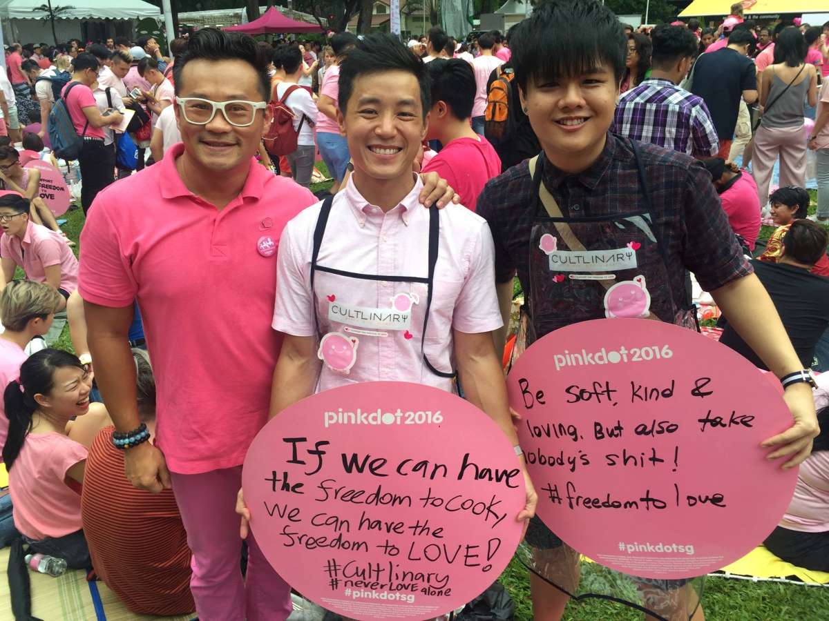 pink dot 16 - participants with messages