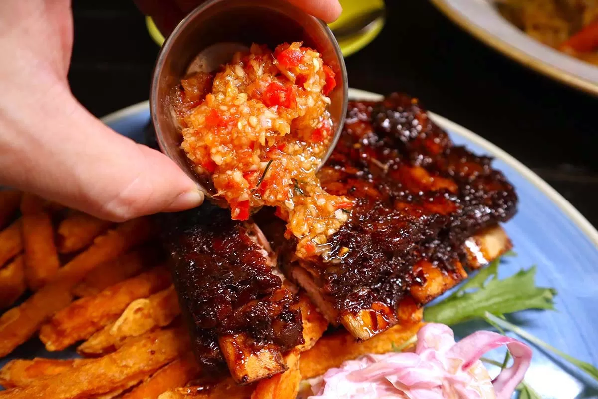 commonwealthconcepts-25 commonwealth concepts - ribs closeup chilli