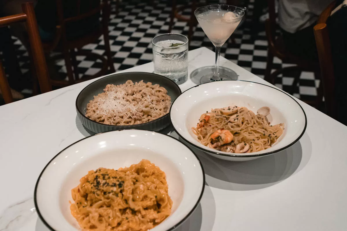 Chicco Pasta - pasta dishes on table