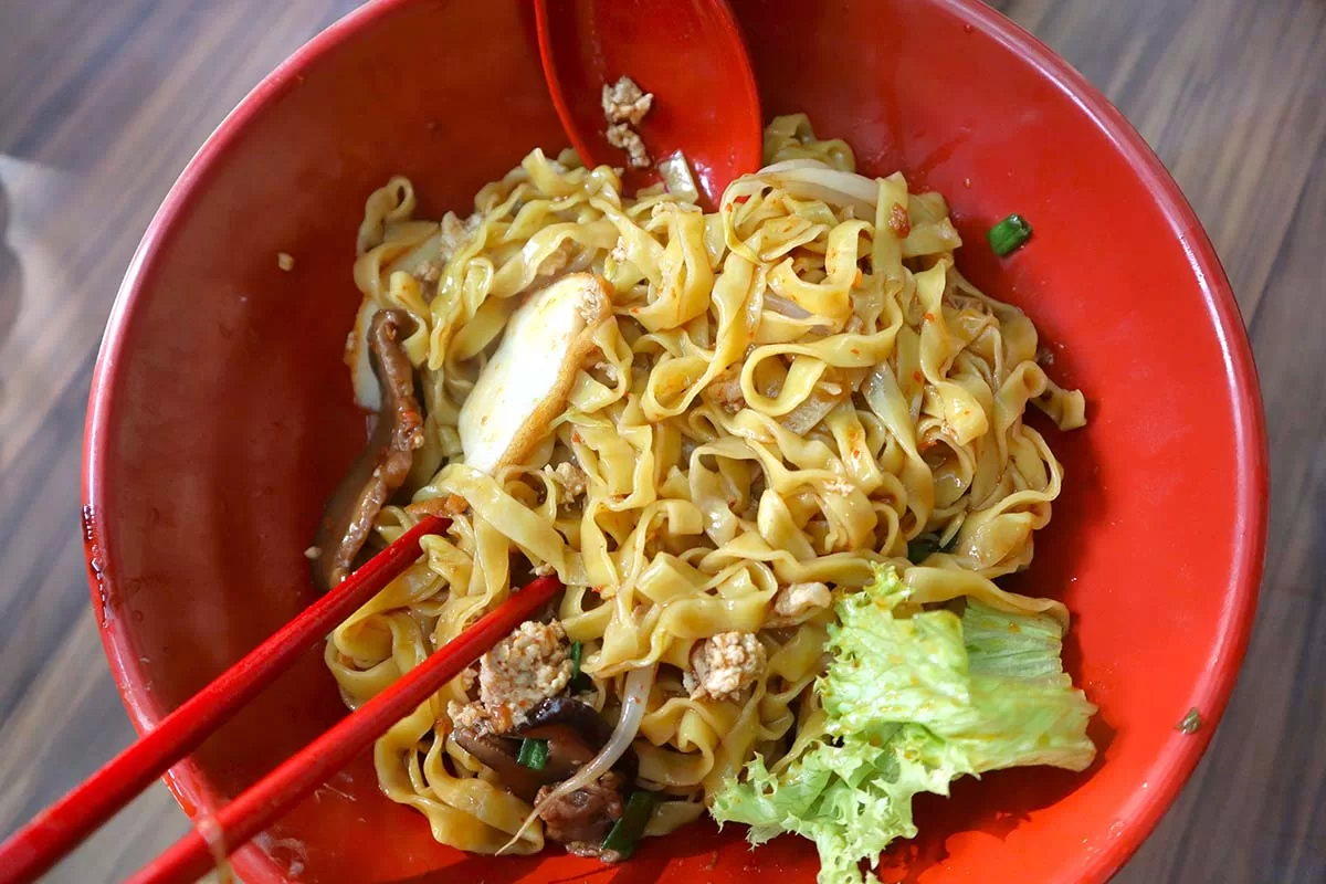 bangbangbcm5 bang bang mushroom bcm - tossing noodles