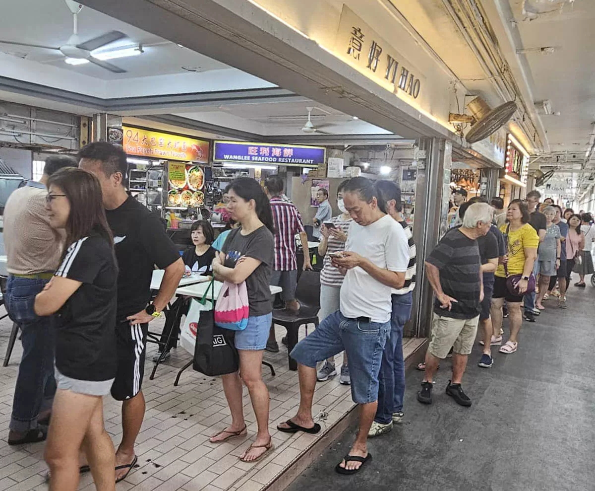 Toa Payoh 94 Laksa - Queue at TPY