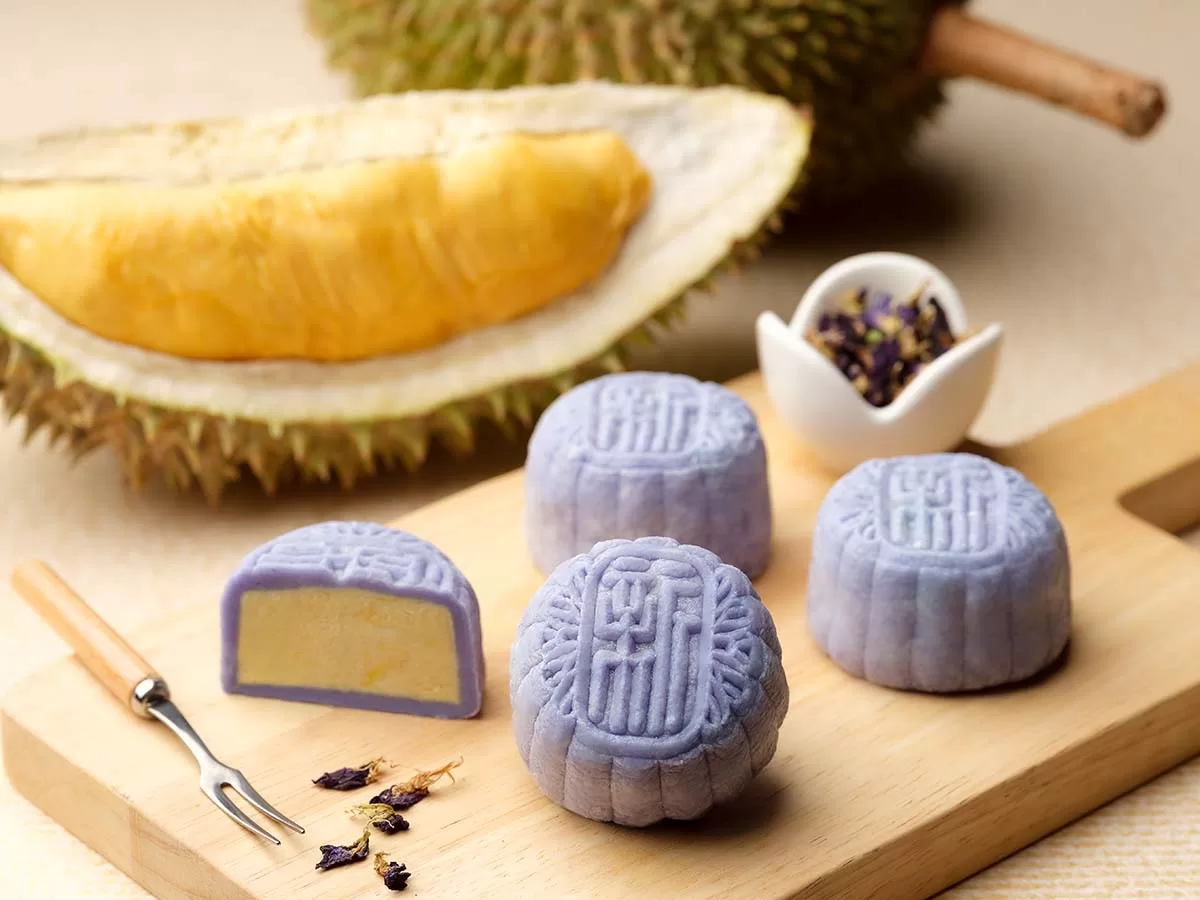 mooncake2024-8 mooncake 2024 - xin cuisine blue pea durian