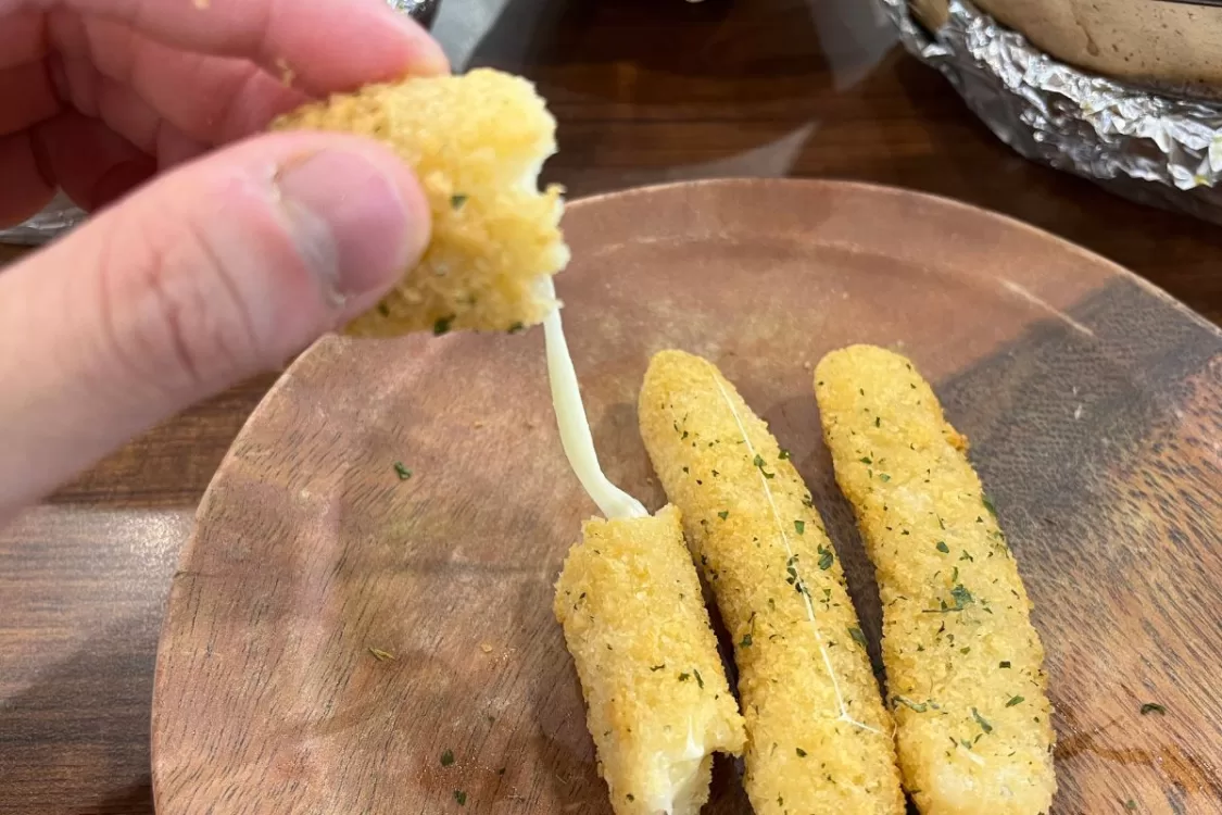 Super Cheesy Western Claypot Pasta - Mozzarella Sticks