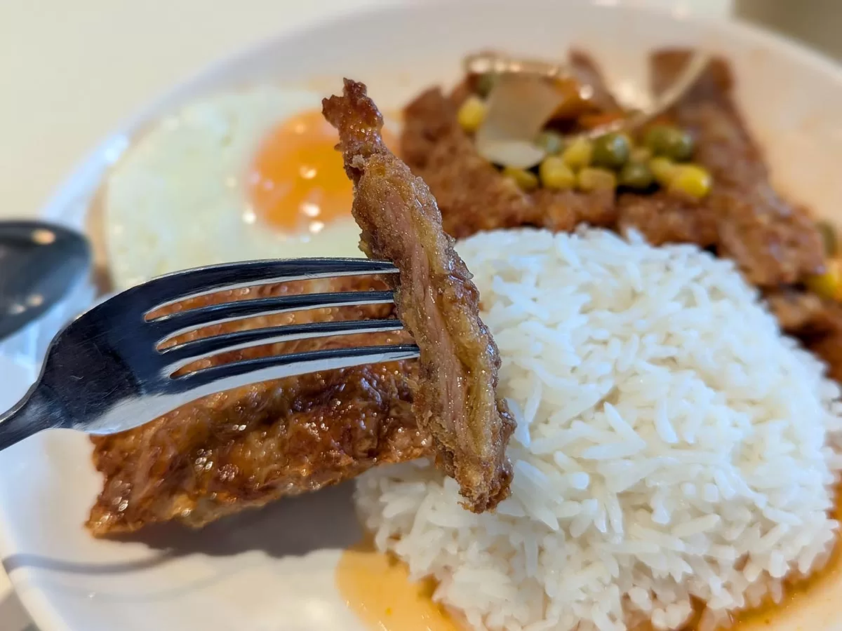 mums ngoh hiang - pork chop