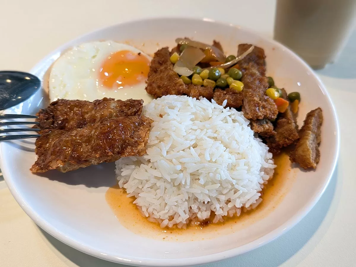 mums ngoh hiang - pork chop rice
