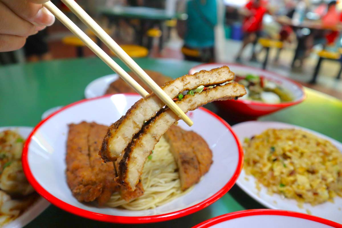jiang nan wei dao - pork chop closeup