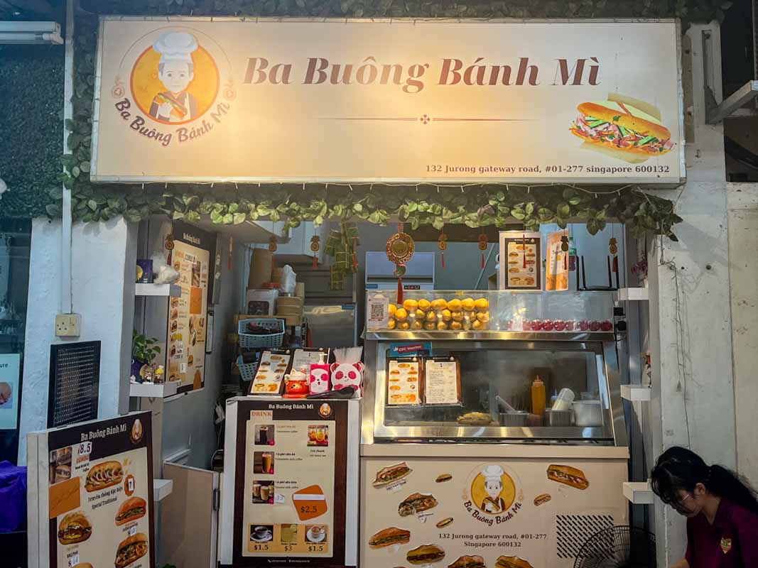 bu buong - stall front