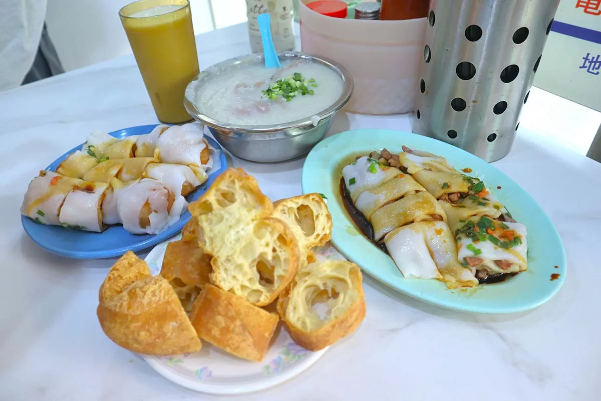 hkbudgeteats7 Hong Kong budget eats - new hong kee overview