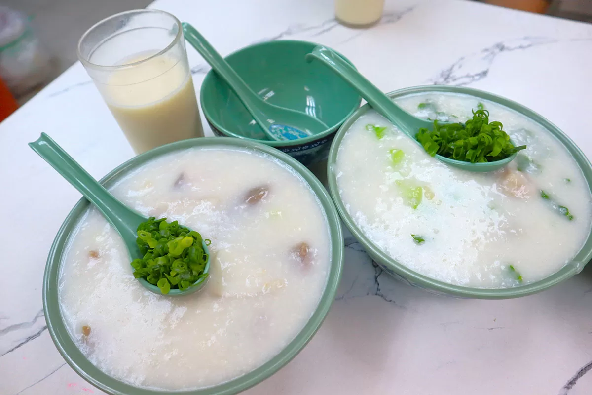 hkbudgeteats22 Hong Kong budget eats - wish you well congee