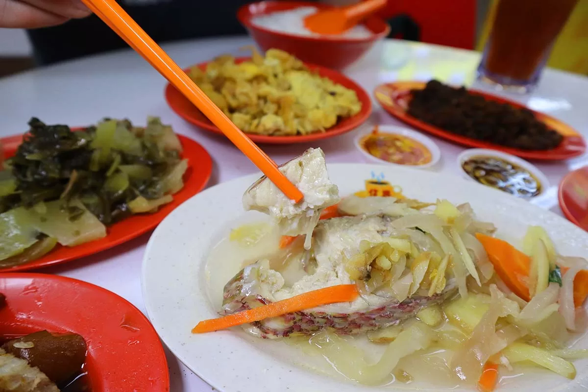 sin hock heng relocated - fish pickup
