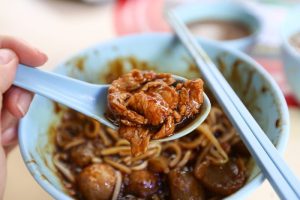 Hai Nan Xing Zhou Beef Noodle - beef slices