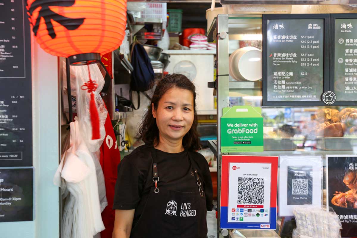 lin's braised - stall owner