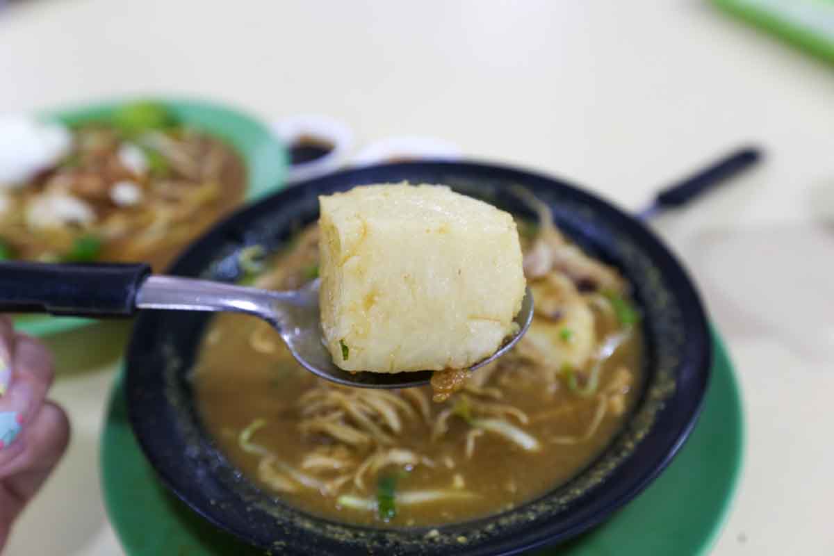 warong H.J. Sukarjo - ketupat closeup