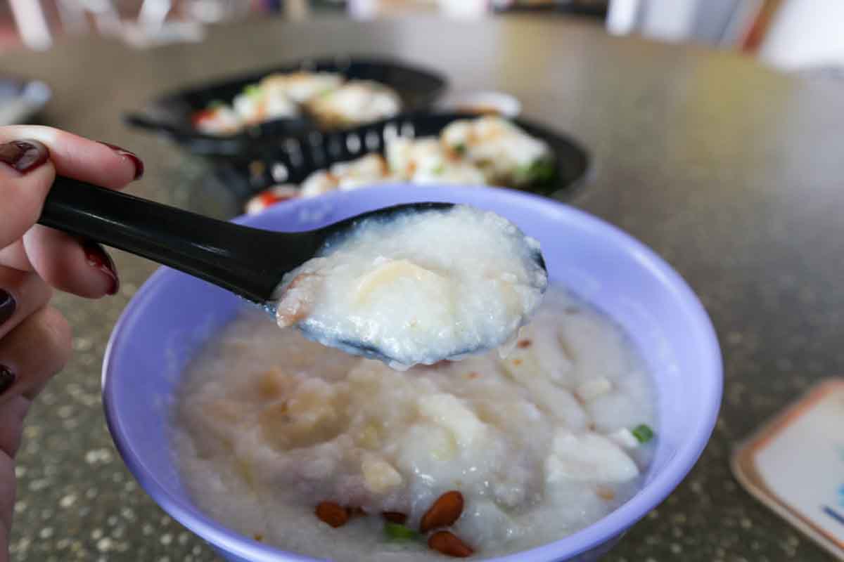 yong huat delights - congee closeup
