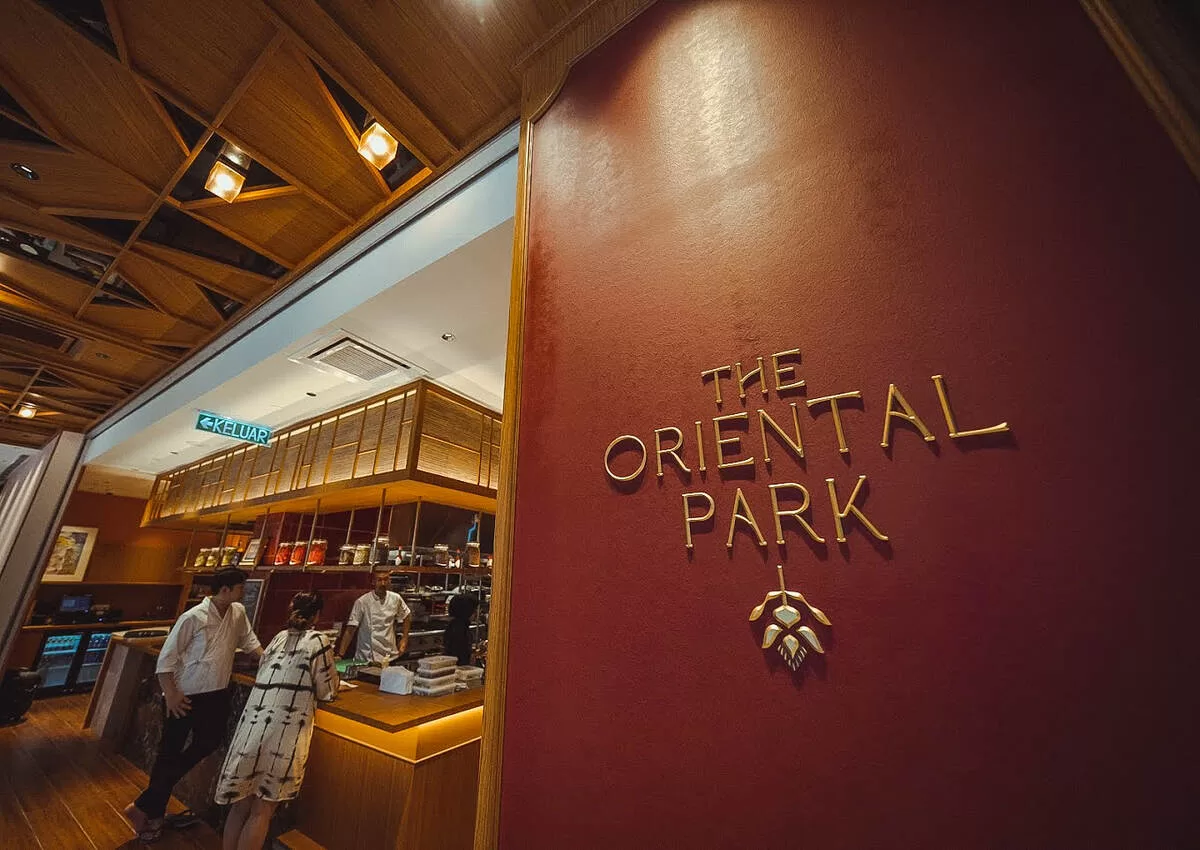 The Oriental Park - Storefront