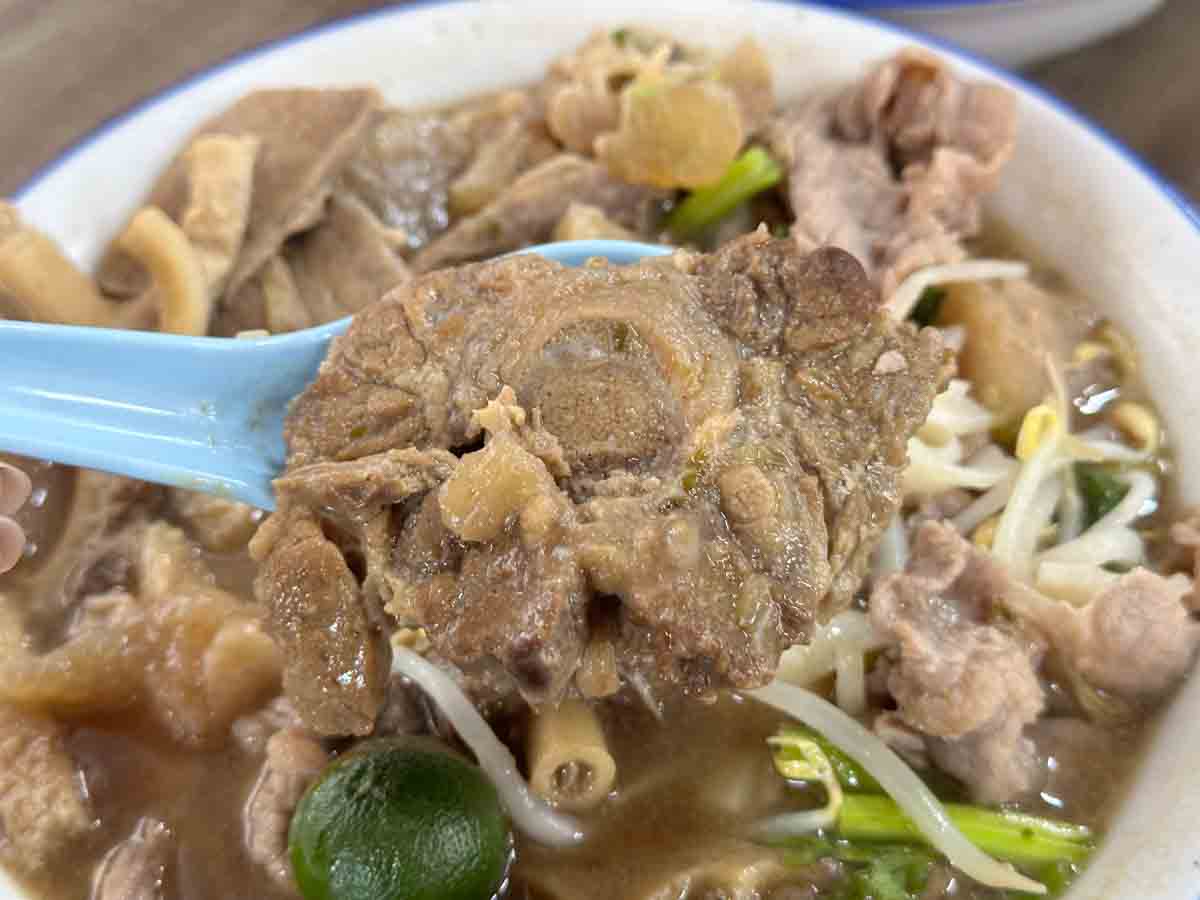 Horiginal beef poached rice & wok - supreme beef mixed noodle