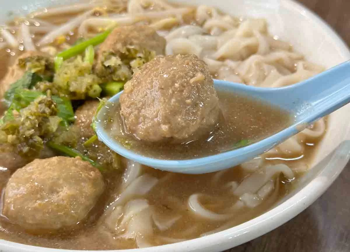 Horiginal beef poached rice & wok - beef ball soup
