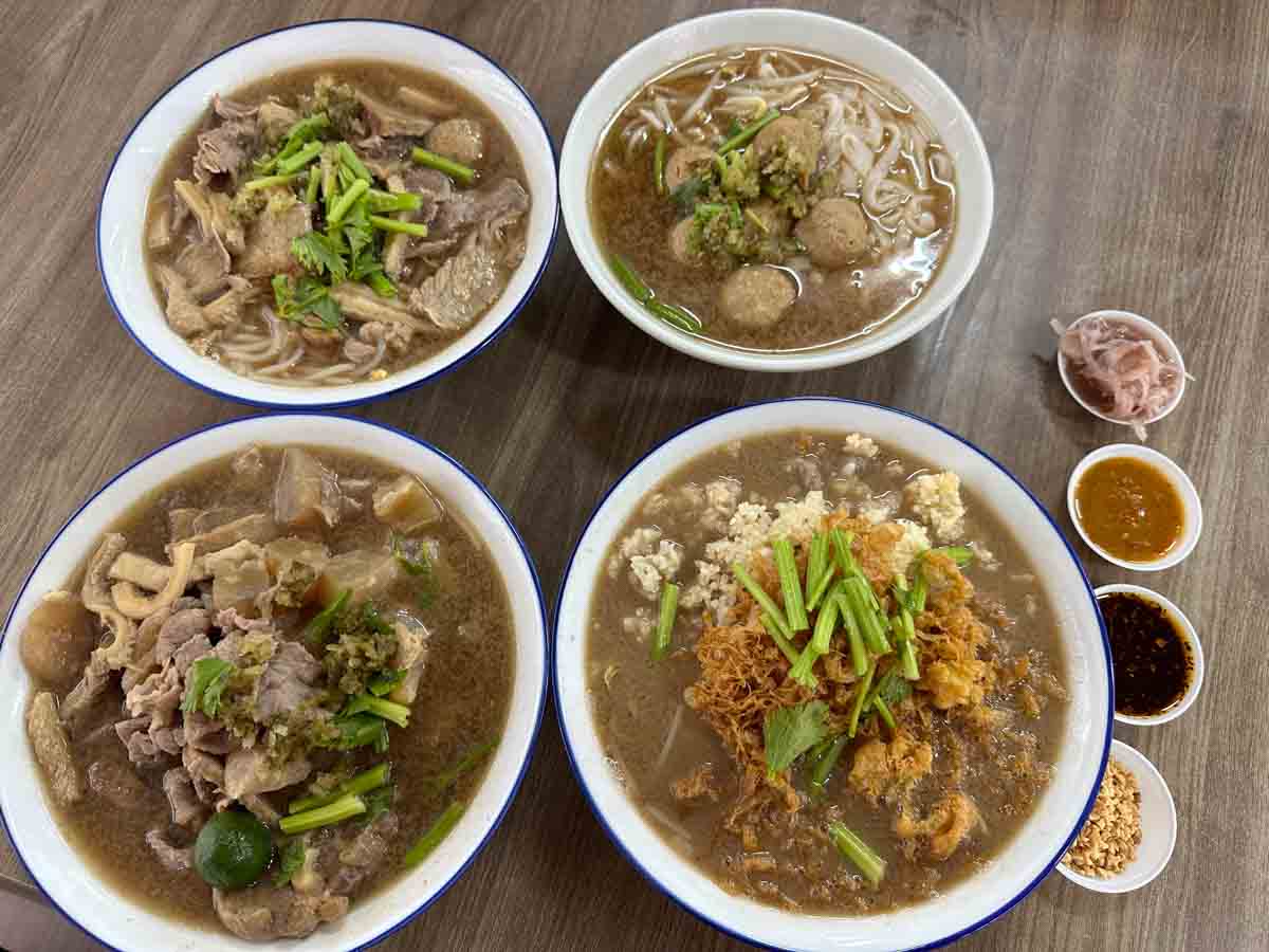 Horiginal beef poached rice & wok - dishes