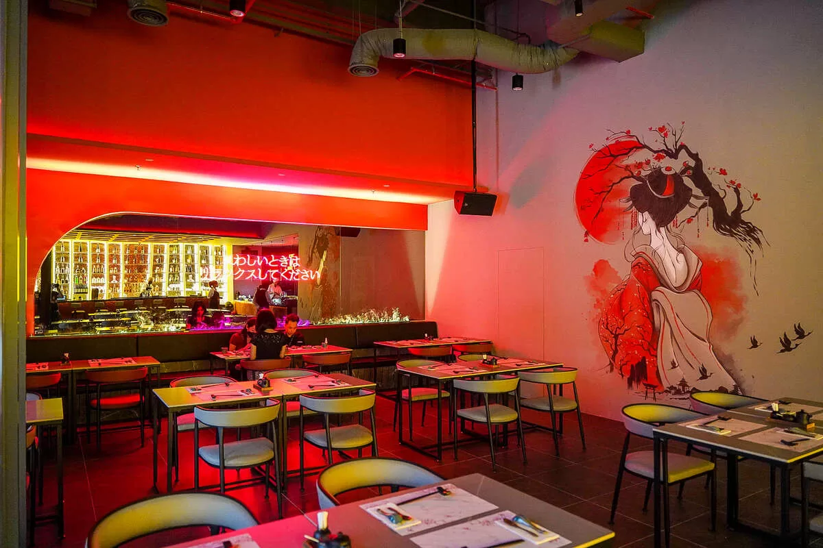 Hut Sake Bar - Interior