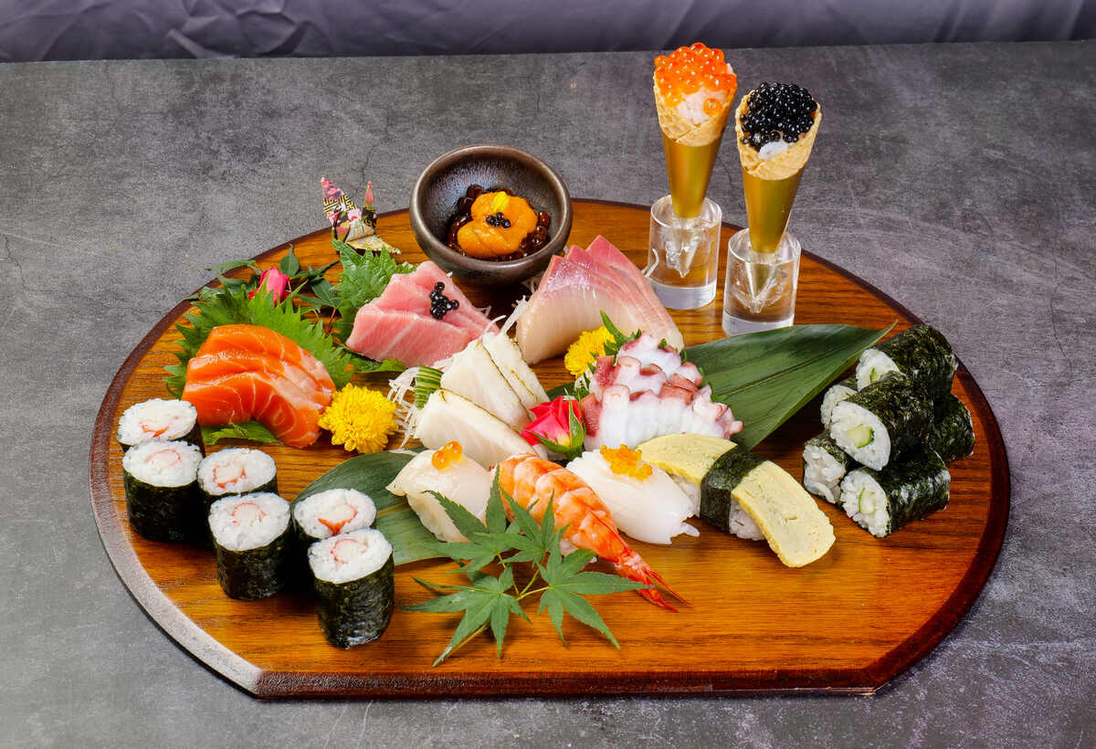 Tsukiji Sushi - Tsukiji Moriwase Platter