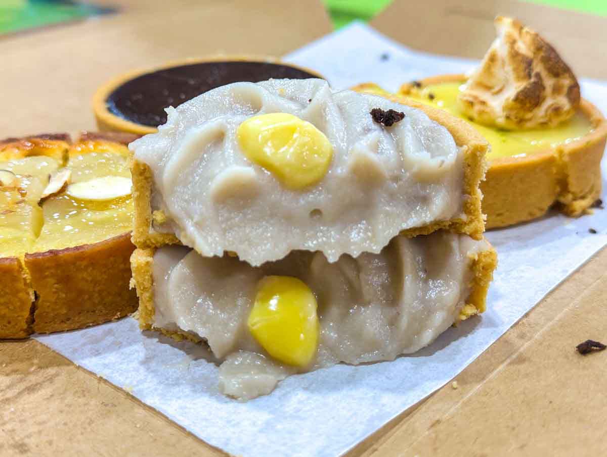lian hup heng - yam tart closeup