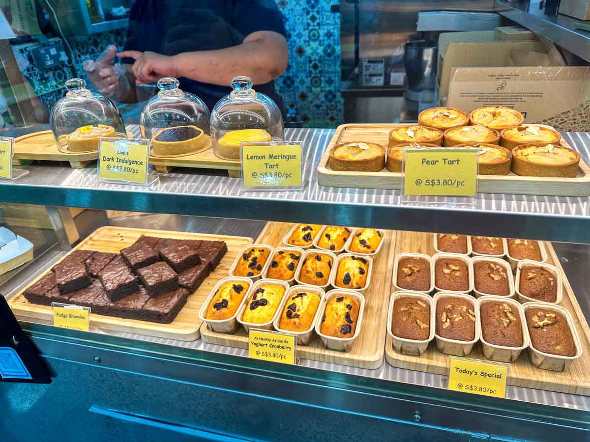 lian hup heng - stall display