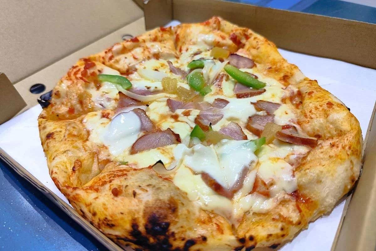 168 Neapolitan Style Pizza - Smoke Duck