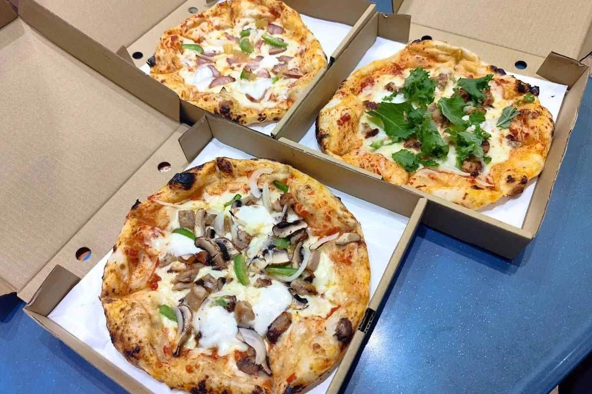 168 Neapolitan Style Pizza dish - overview