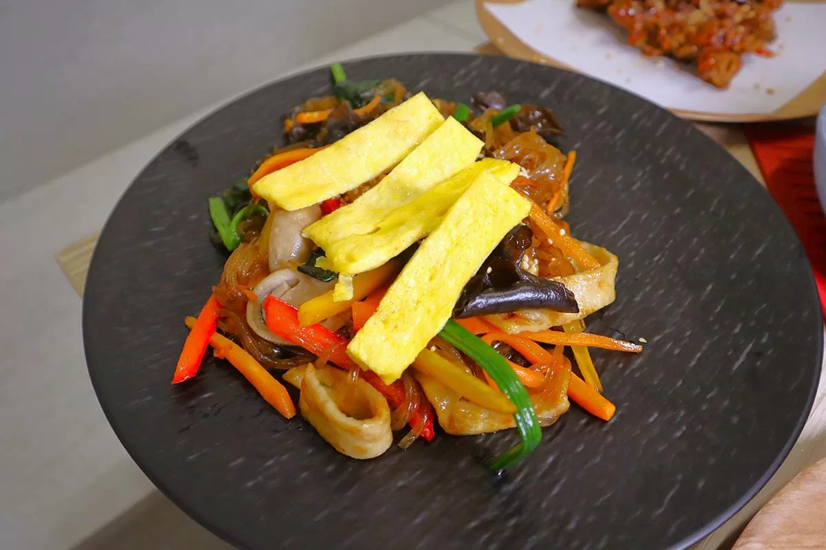 Cafe BomBom - japchae