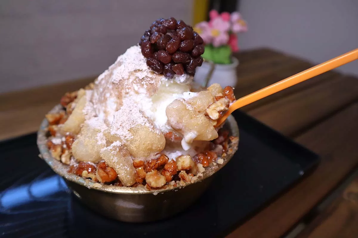 Cafe BomBom - kogok closeup