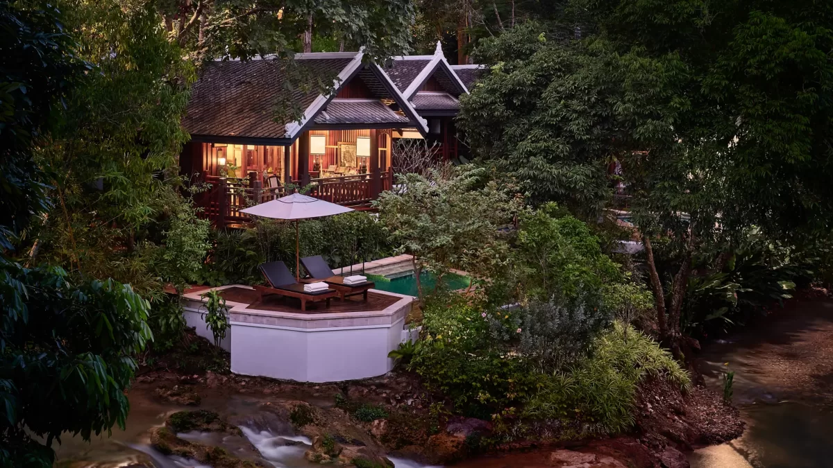 glamping - hilltop tent