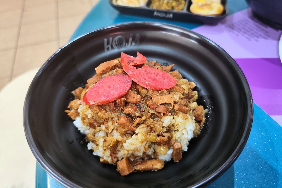 HOJA Taiwanese Cuisine - Signature Tainan Minced Pork Rice Bento
