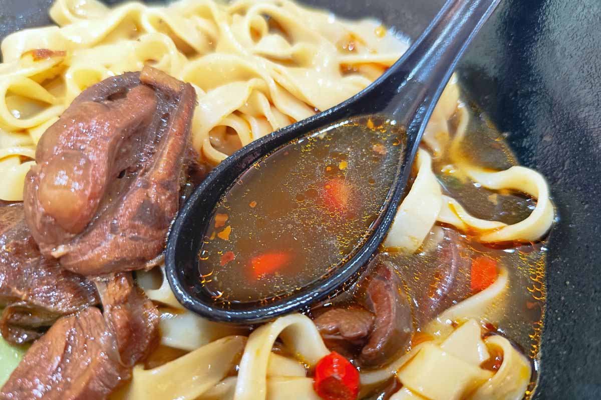 HOJA Taiwanese Cuisine - soup
