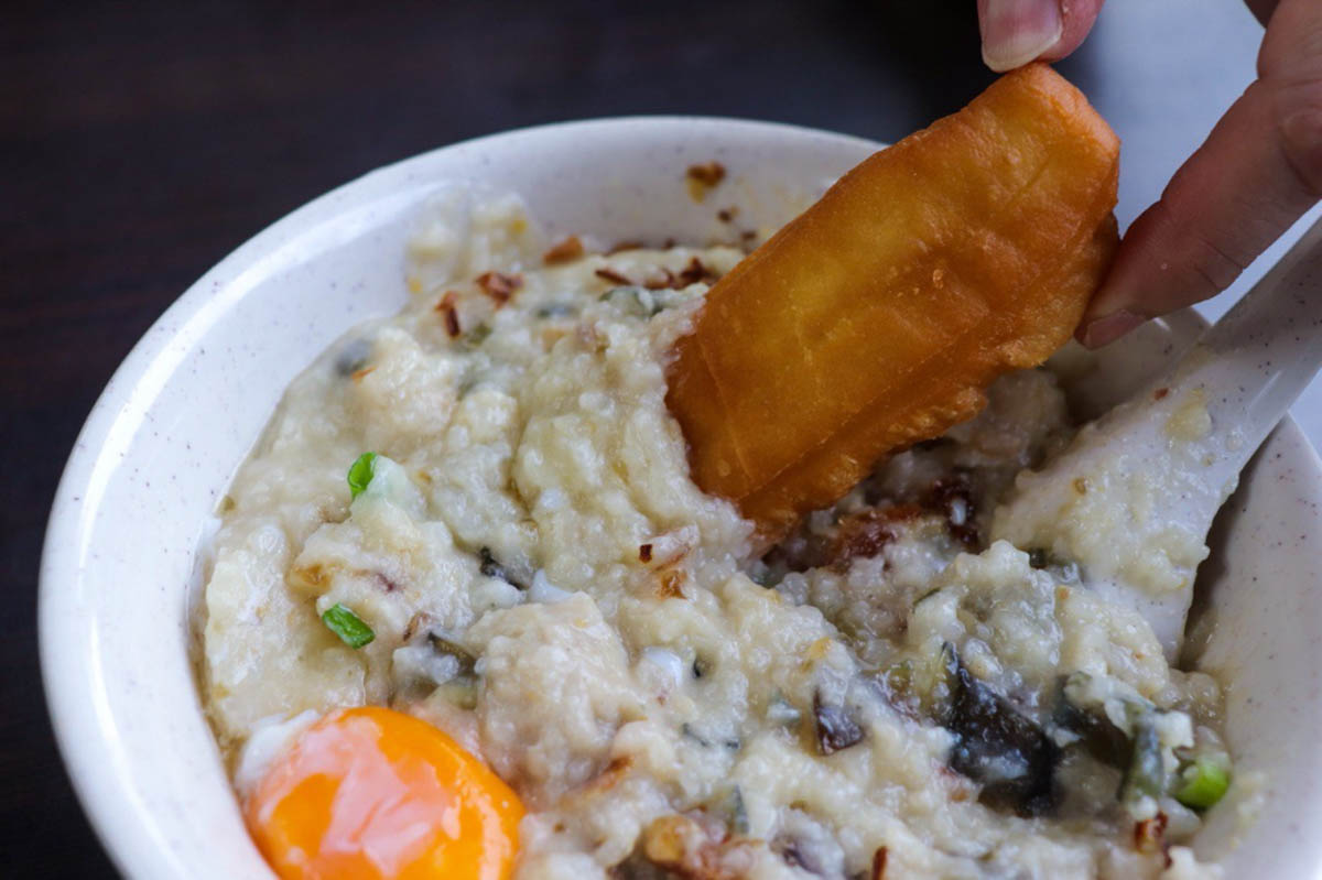 sin heng kee -youtiao dipping