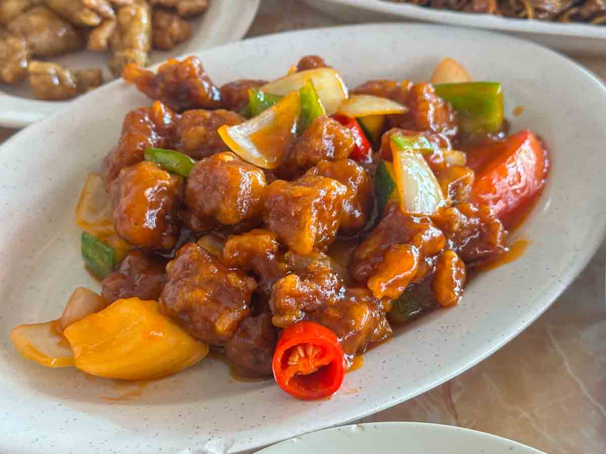 sin hoi sai - sweet and sour pork