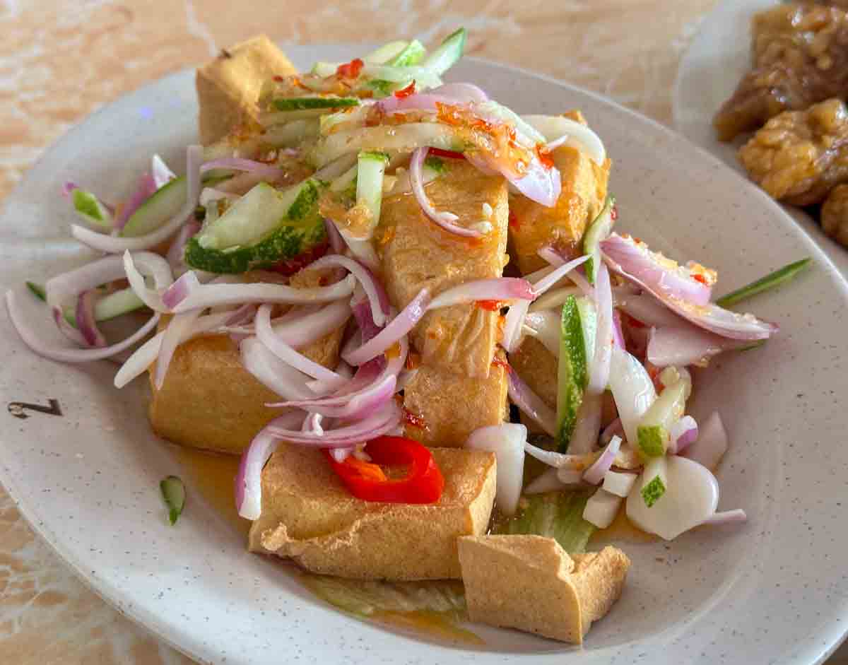 sin hoi sai - thai tofu
